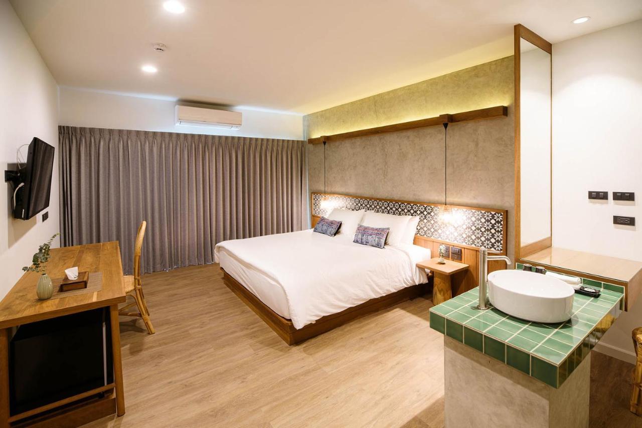 Himku Hotel - Adult Only Chiang Mai Exterior photo